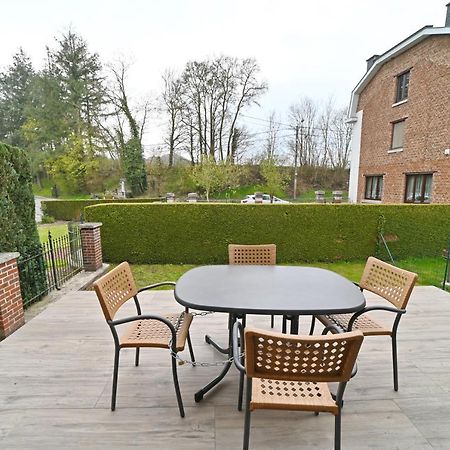 La Petite Maison Dans La Prairie Отон Экстерьер фото